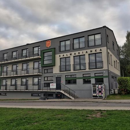 Pawilon Sportowo Turystyczny Kalwarianka Hostel Kalwaria Zebrzydowska Buitenkant foto