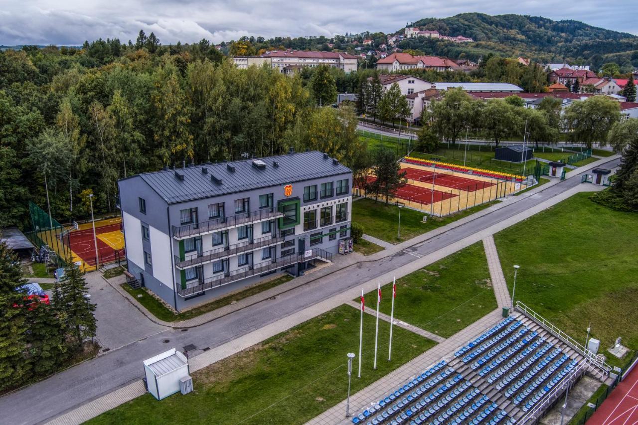 Pawilon Sportowo Turystyczny Kalwarianka Hostel Kalwaria Zebrzydowska Buitenkant foto