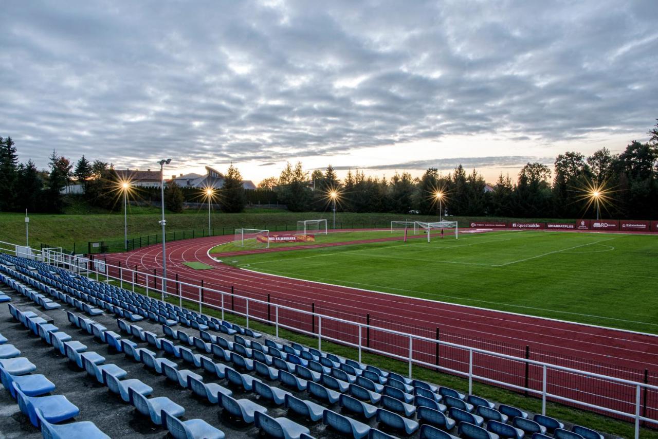 Pawilon Sportowo Turystyczny Kalwarianka Hostel Kalwaria Zebrzydowska Buitenkant foto