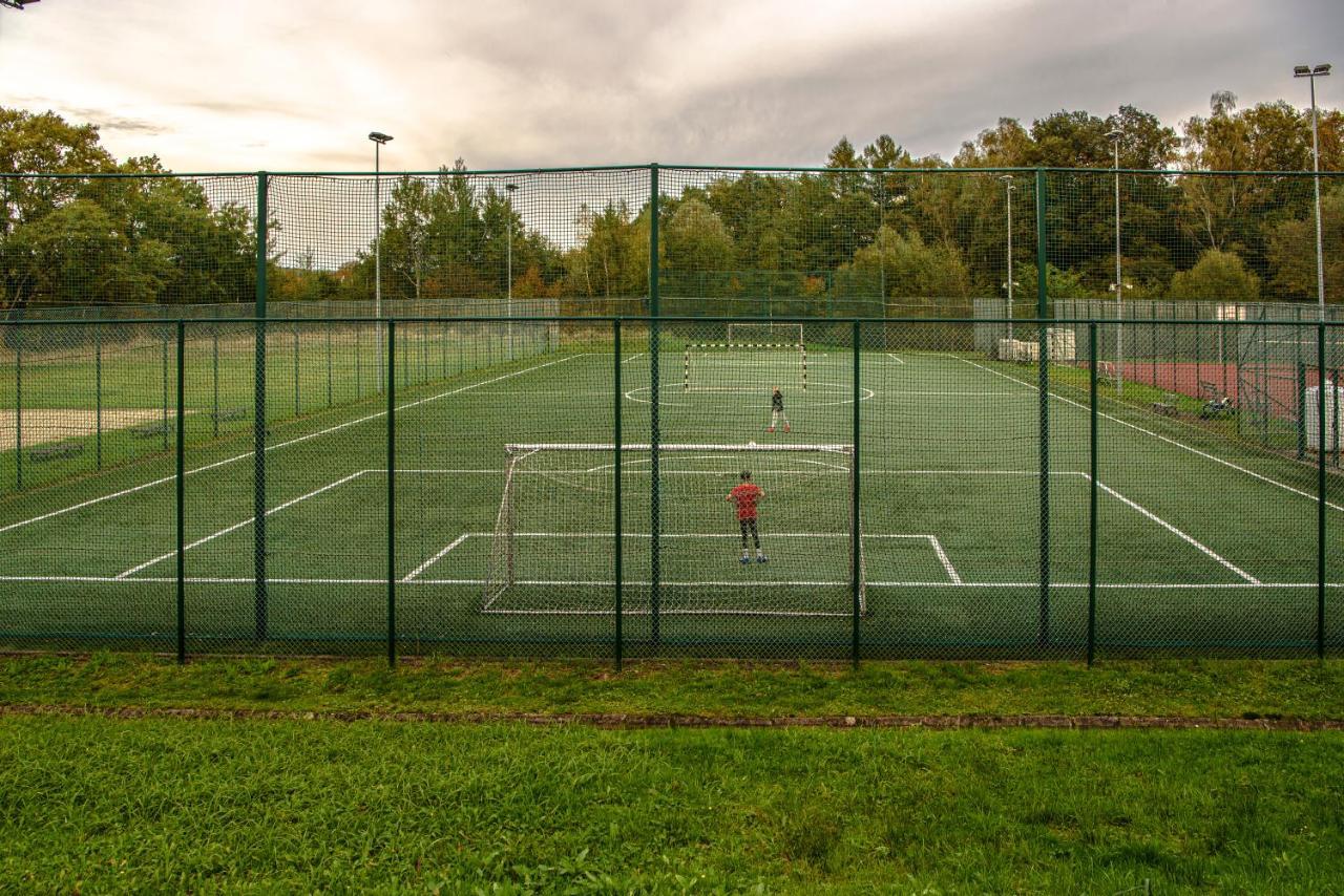 Pawilon Sportowo Turystyczny Kalwarianka Hostel Kalwaria Zebrzydowska Buitenkant foto