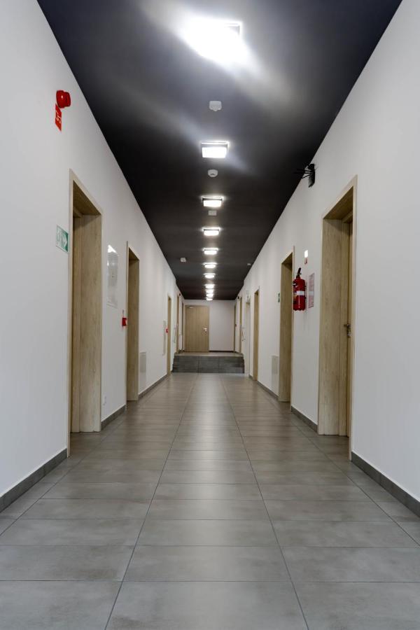 Pawilon Sportowo Turystyczny Kalwarianka Hostel Kalwaria Zebrzydowska Buitenkant foto