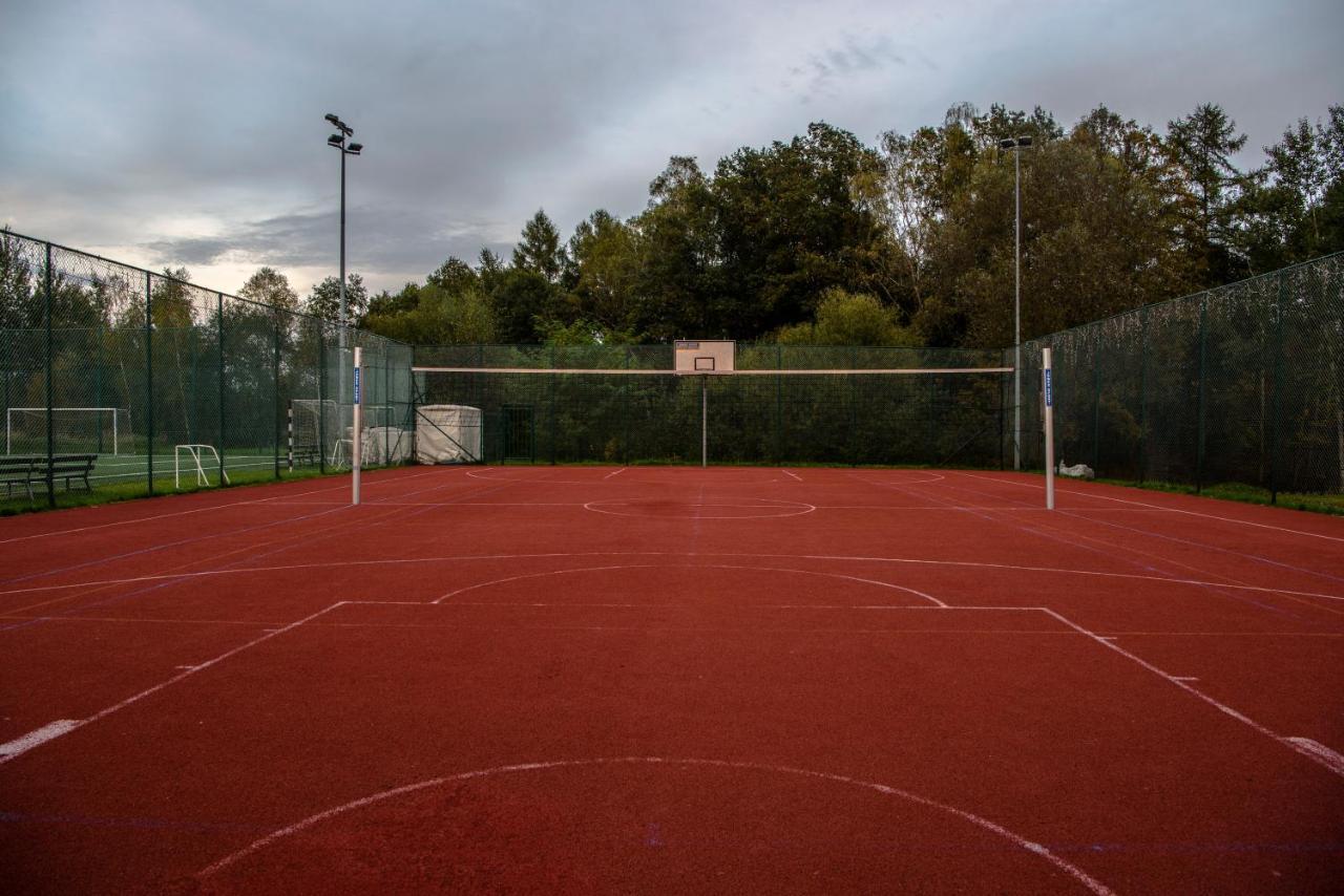 Pawilon Sportowo Turystyczny Kalwarianka Hostel Kalwaria Zebrzydowska Buitenkant foto